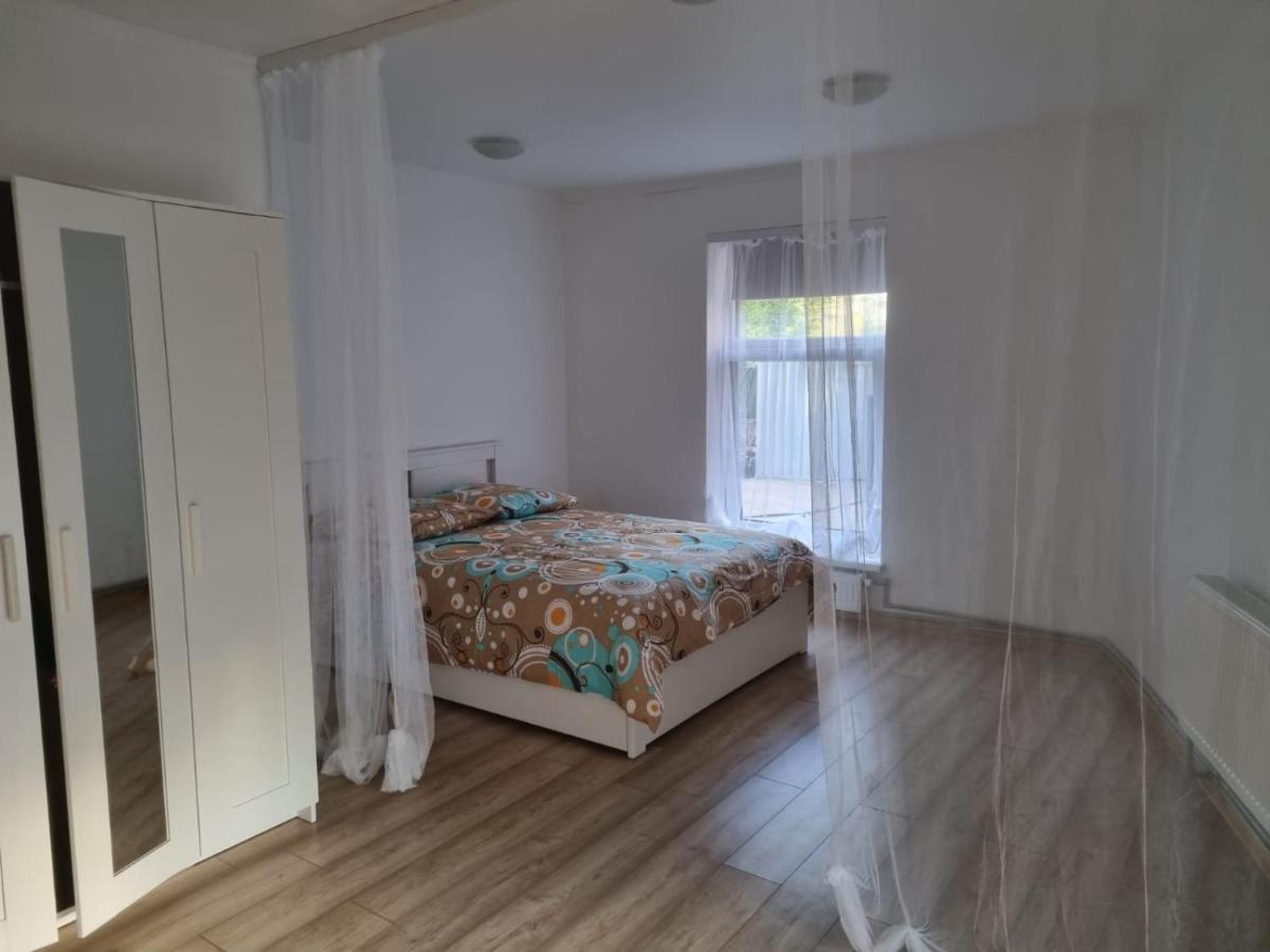 Latgales Park Apartment รีกา ภายนอก รูปภาพ